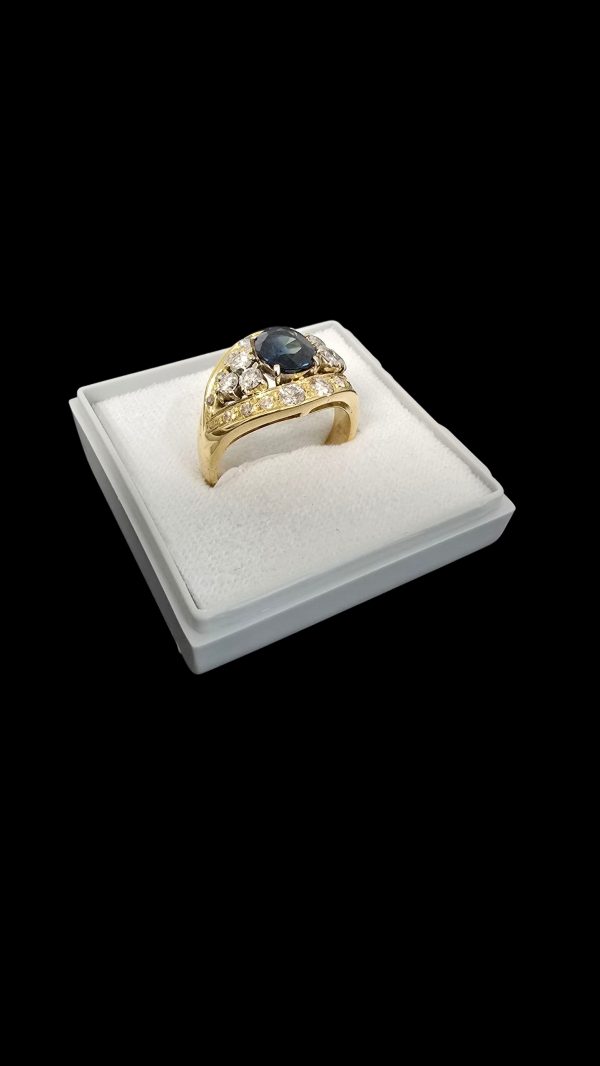 Anillo con diamantes oro. - Imagen 2
