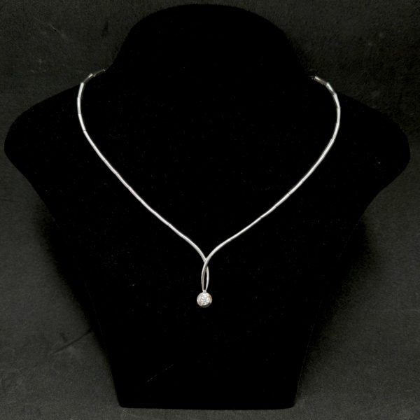 Gargantilla oro blanco 18K con diamante. - Imagen 6