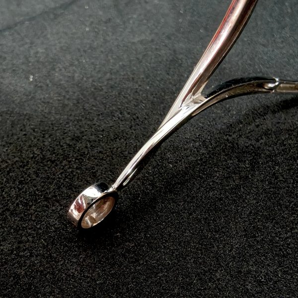 Gargantilla oro blanco 18K con diamante. - Imagen 3